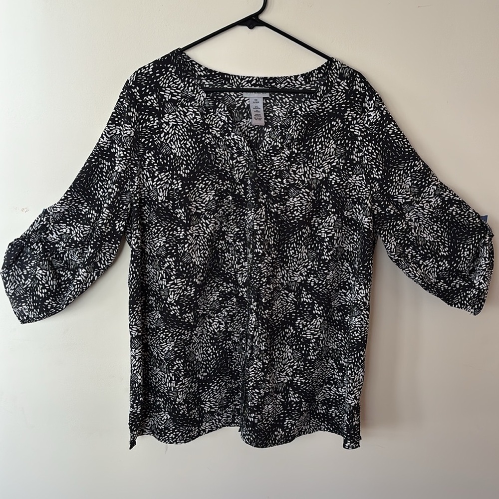 Catherines Black & White Button Front Blouse Size 0X 14/16 Woman